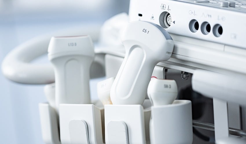 Avalia&ccedil;&atilde;o ultrassonogr&aacute;fica pulmonar na intuba&ccedil;&atilde;o orotraqueal e na ventila&ccedil;&atilde;o mec&acirc;nica