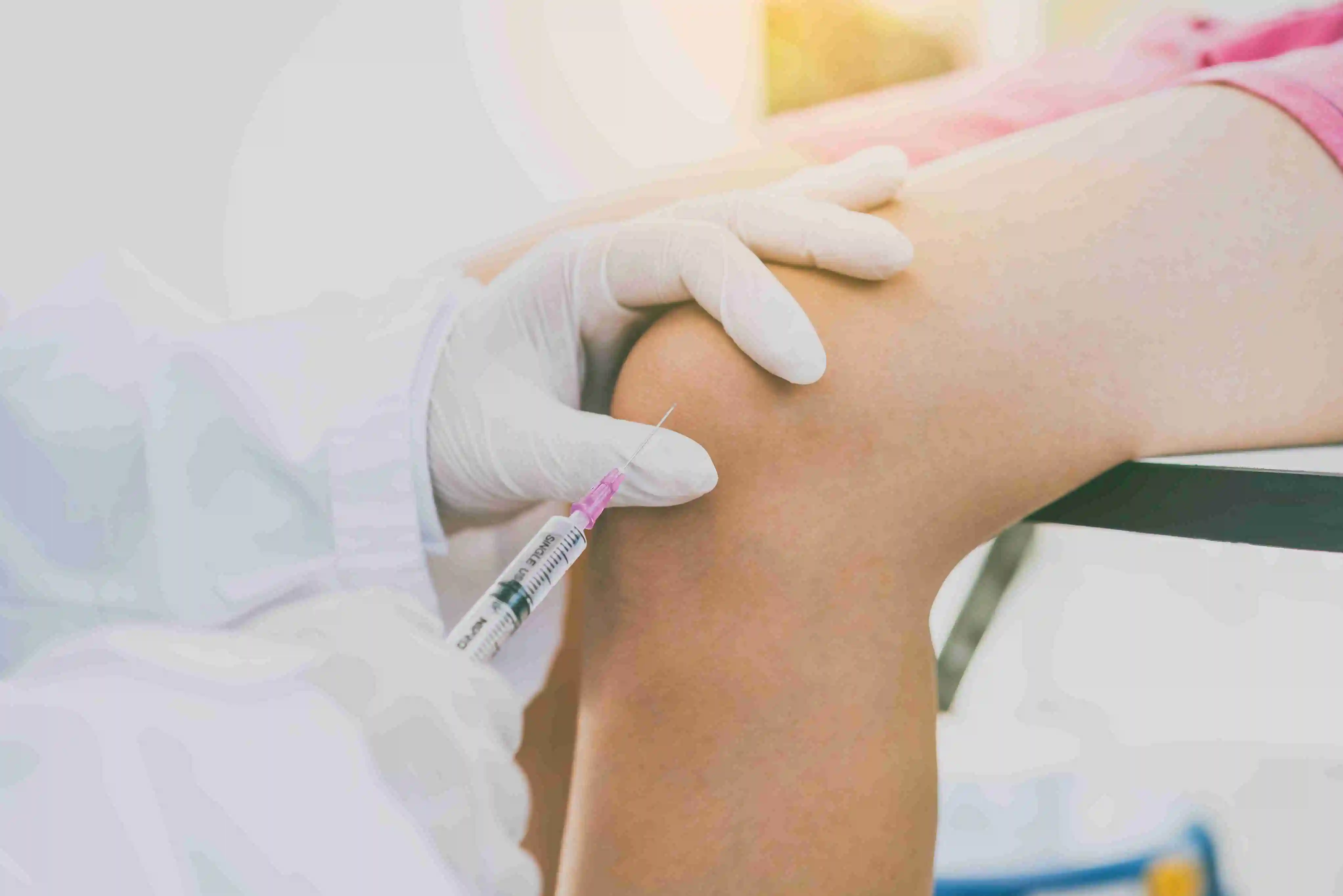 p&oacute;s-gradua&ccedil;&atilde;o-em-dor-m&eacute;dico-com-agulha